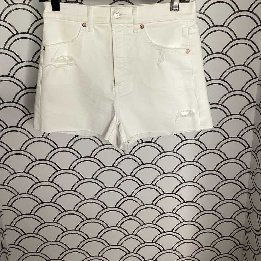 Express White High Waist Distressed Denim Shorts – Size 6